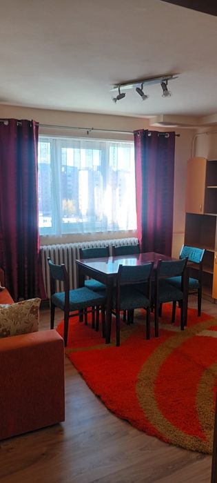 Inchiriez apartament 3 camere Manastur mobilat, cu loc de parcare.