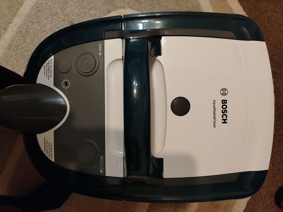 Vând aspirator Bosch