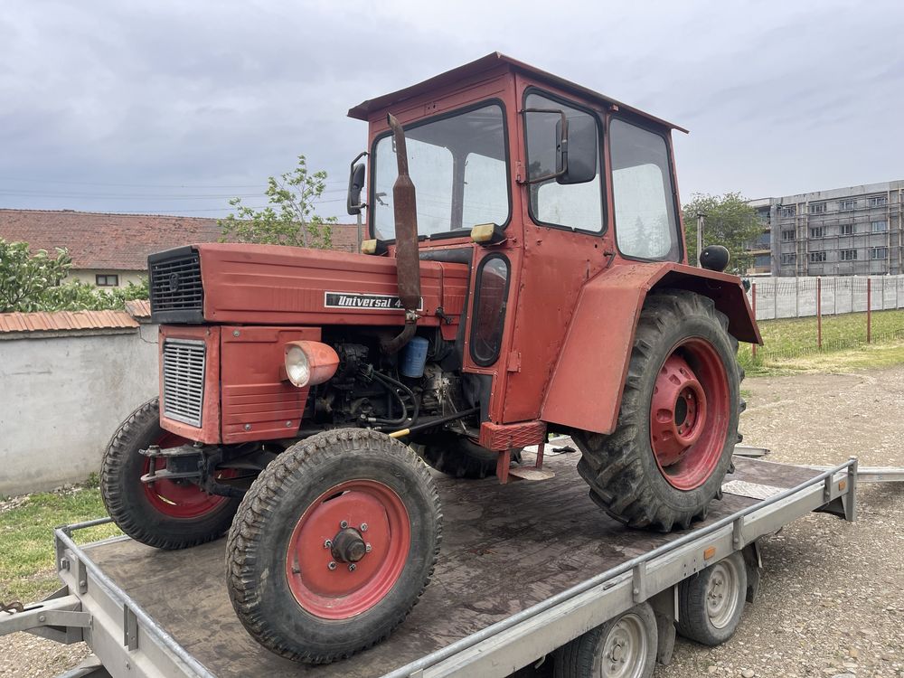 Tractor agricol 445