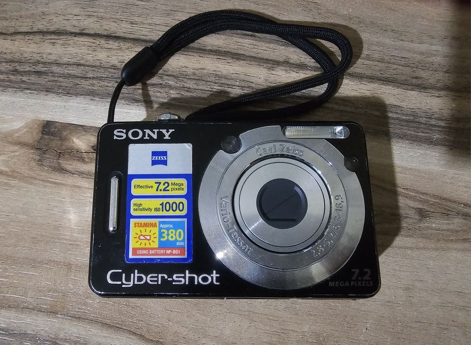 Sony CyberShot DSC-W55 - Черна + HG Duo карта 8GB + батерия + калъф