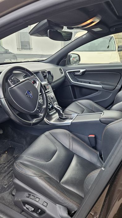 Volvo V60 Cross Country D4 AWD