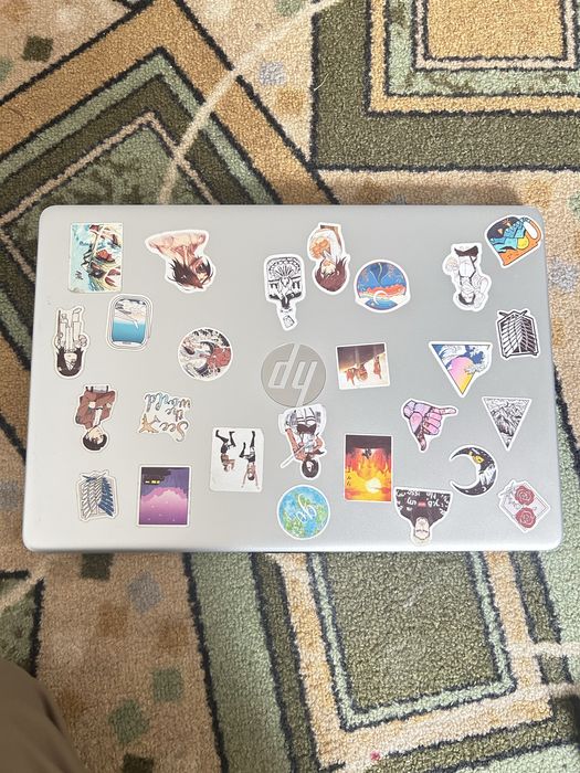 Ноутбук HP Laptop 15s-eq2092ur – это полное название модели.