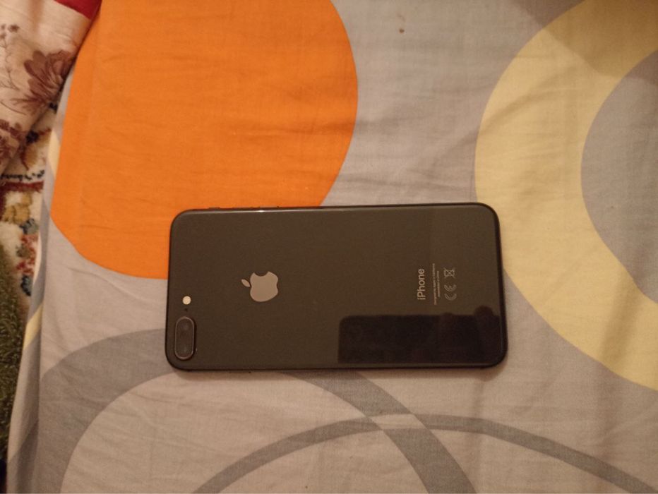 Iphone 8+ 64 гигабайт