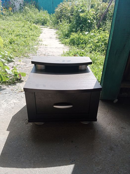 Продам две тумбочки от спальни в хорошем состоянии