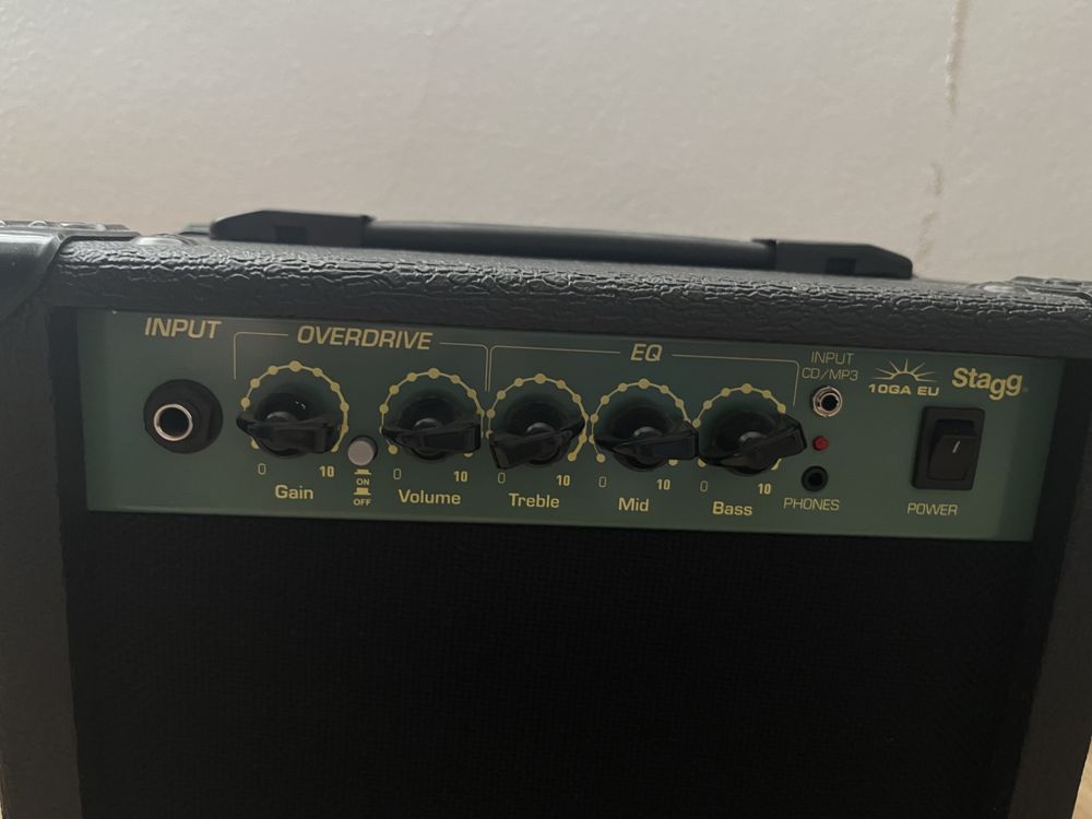 Stagg 10GA – китарен усилвател