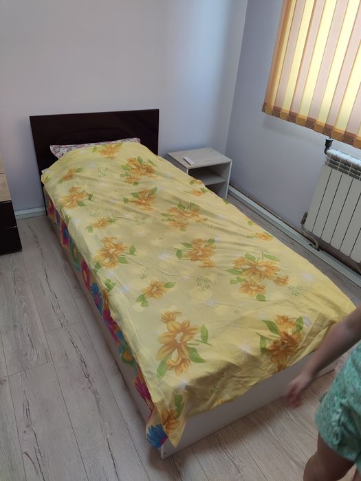 Легло с матрак чисто нов