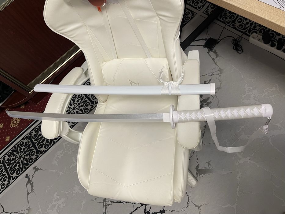 Светящаяся катана Рукии Кучики