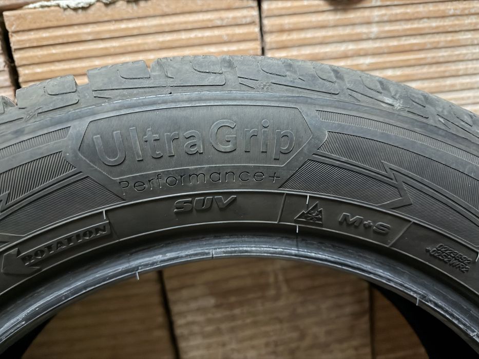 Зимни гуми GoodYear Ultra Grip 215/60/17 SUV