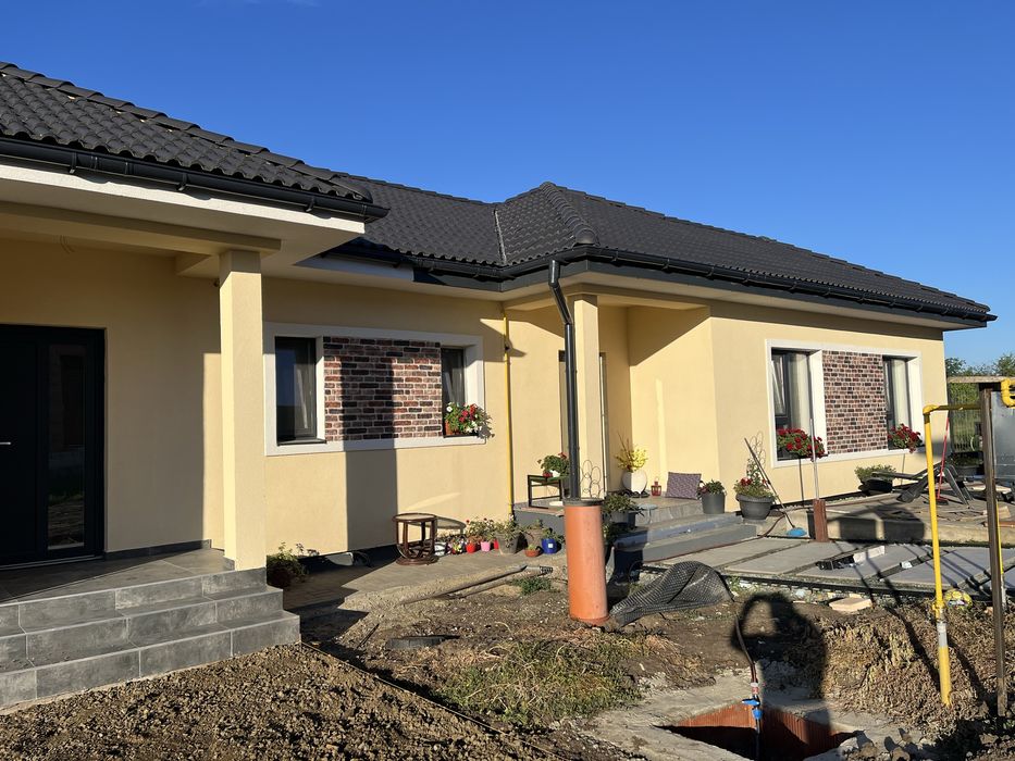 Duplex pe parter Giarmata central