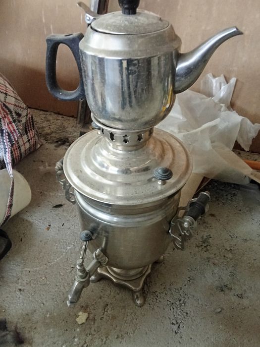 Продам самовар электрический с чайником