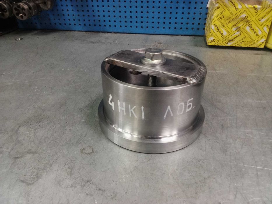 оправка сальника автомобиля ISUSU.