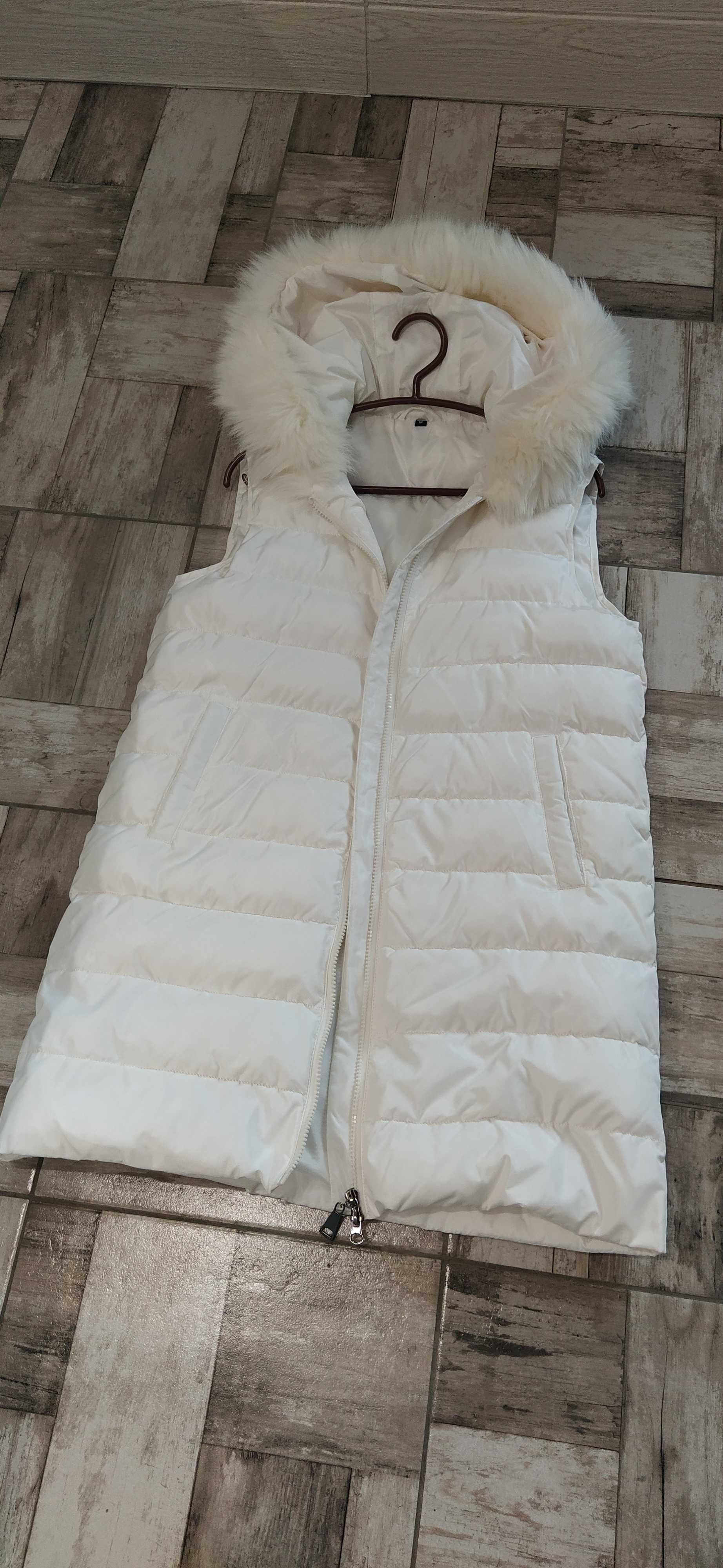 Продавам дълъг елек