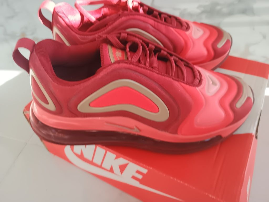 Маратонки Nike Air Max 720 номер 35,5