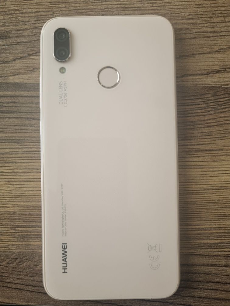 Huawei P20 Light розов