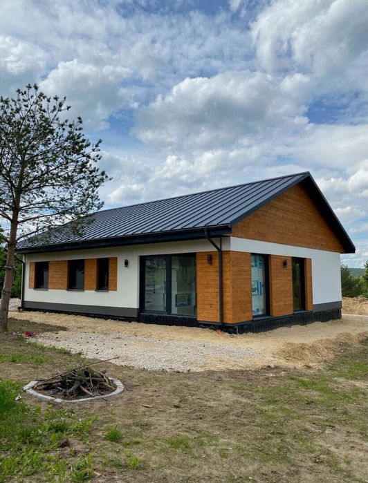 Vand container modular tip casa de locuit. Mai avem de vânzare și alte