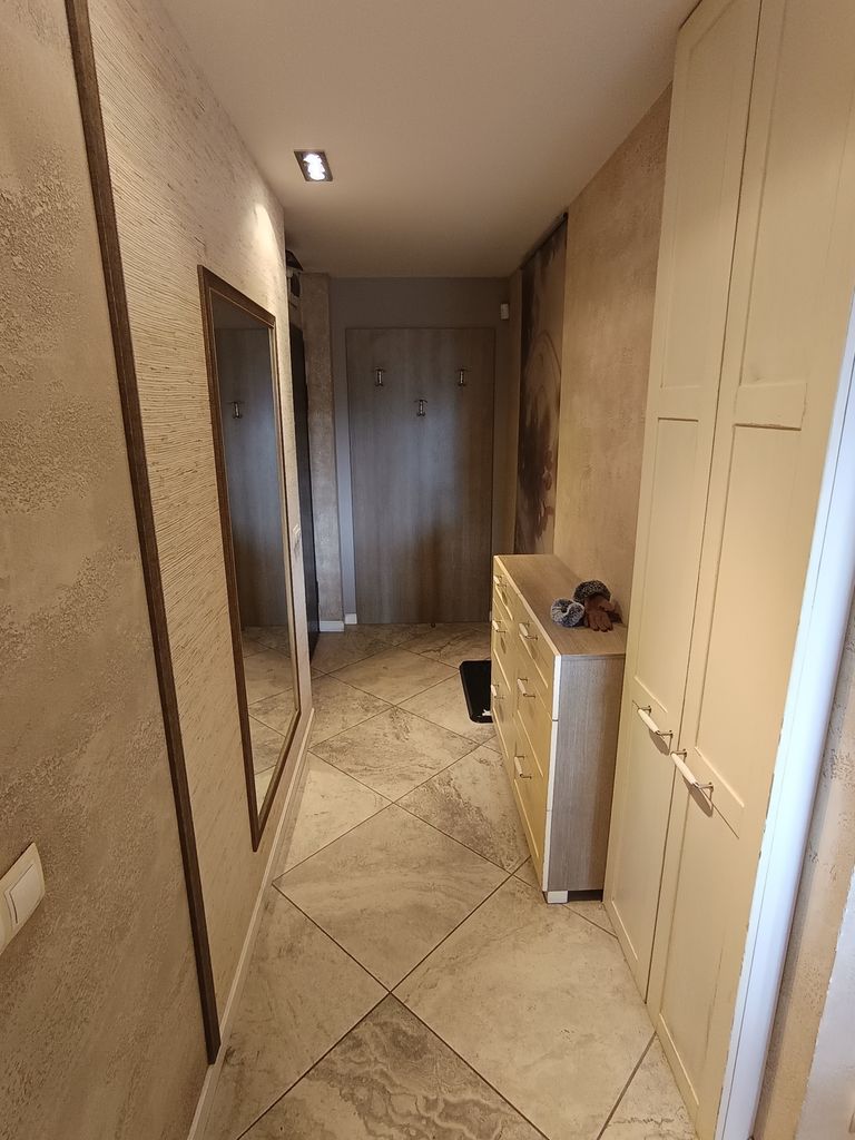 Дава се под наем Тристаен апартамент в София, Подуяне - 120 кв.м за 900 € - Снимка #3