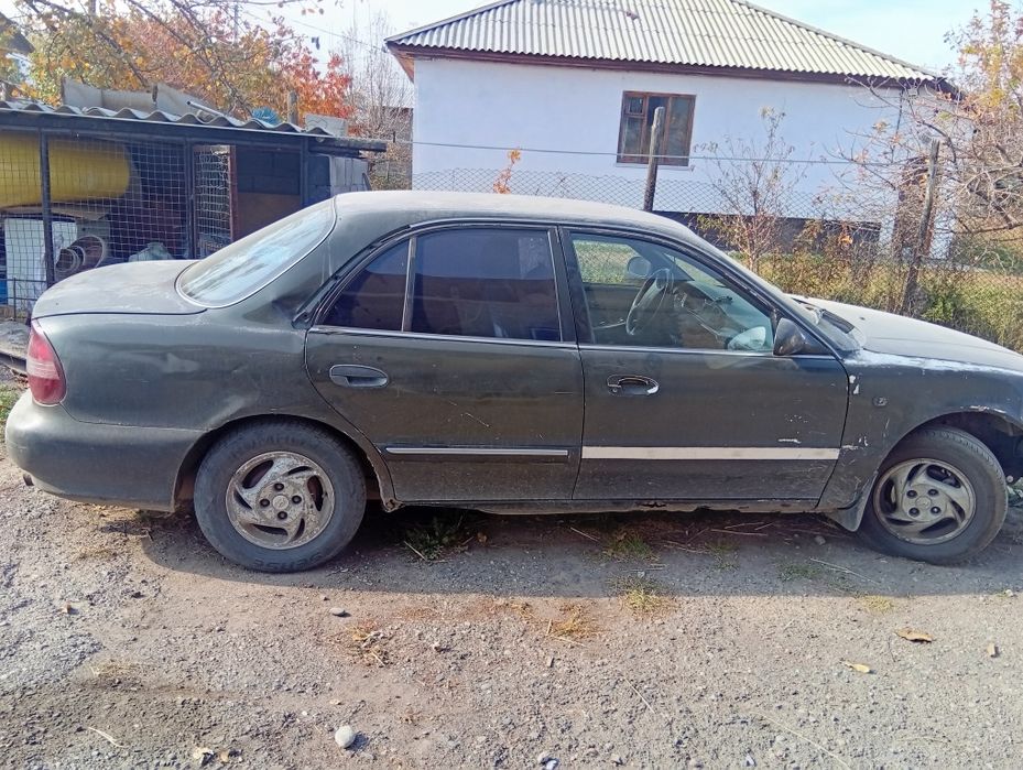 Hyundai Sonata 3-е поколение