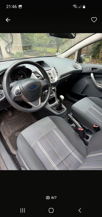 Vând Ford Fiesta 2009