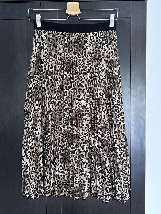 Fusta H&M print leopard marime 38