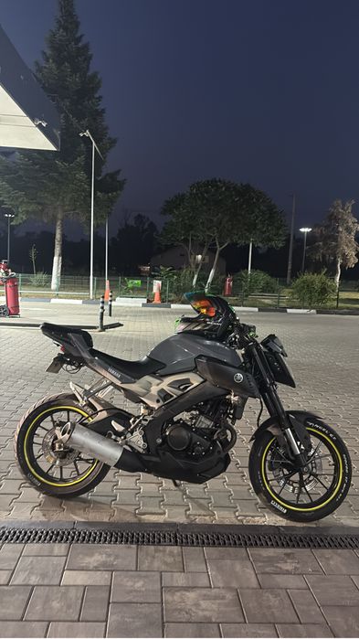 Vand yamaha mt 125 sau schimb cu auto