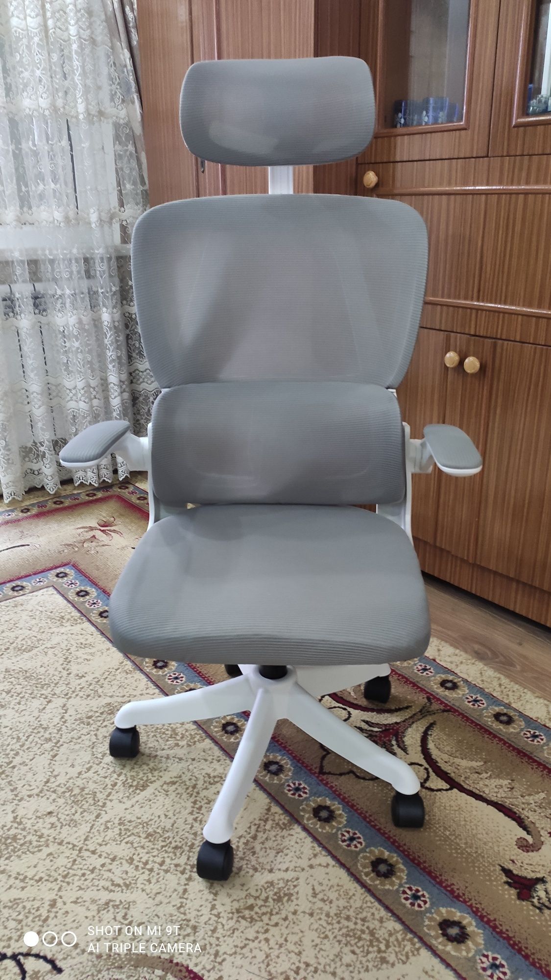 Продам офисное кресло