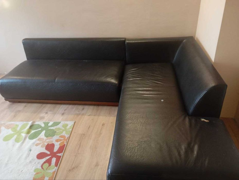 Кожен ъглов диван