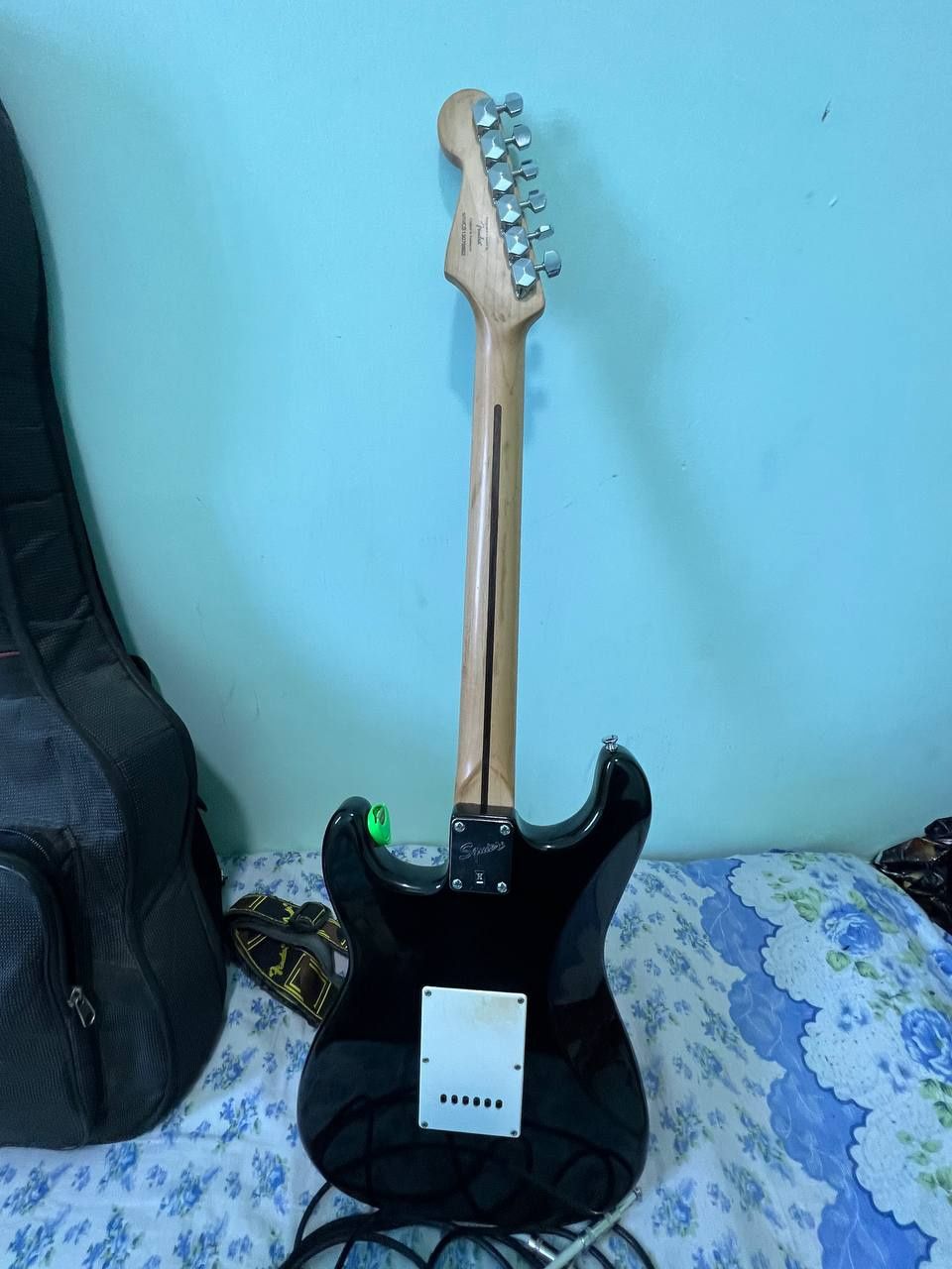 Gitara Fender elektronniy