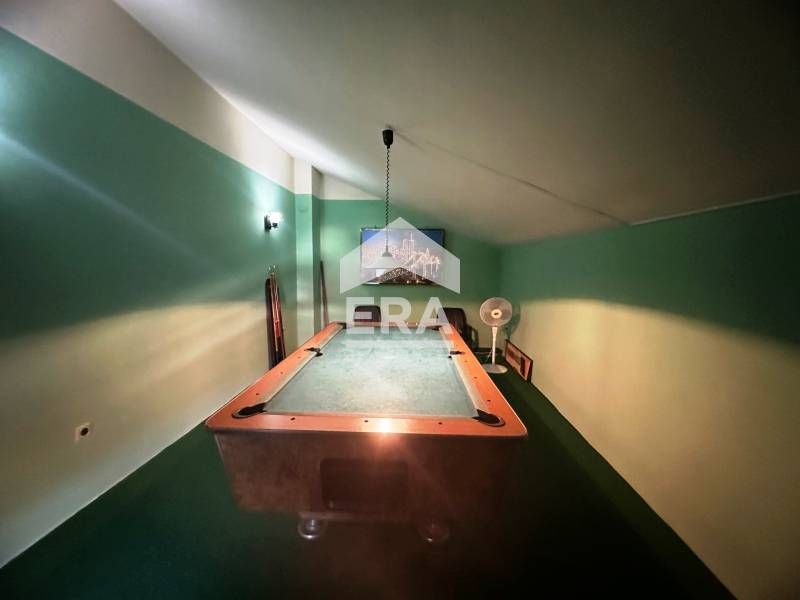 Многофамилна четириетажна къща в с. Басарбово