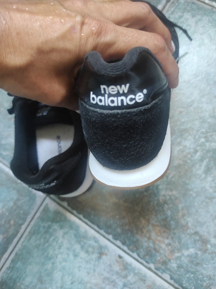 New Balance маратонки