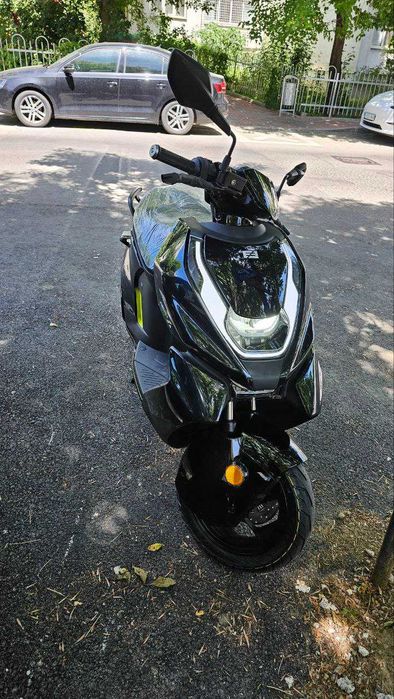 Scuter electric Zeeho AE8+ CFmoto 100 km autonomie, in garantie