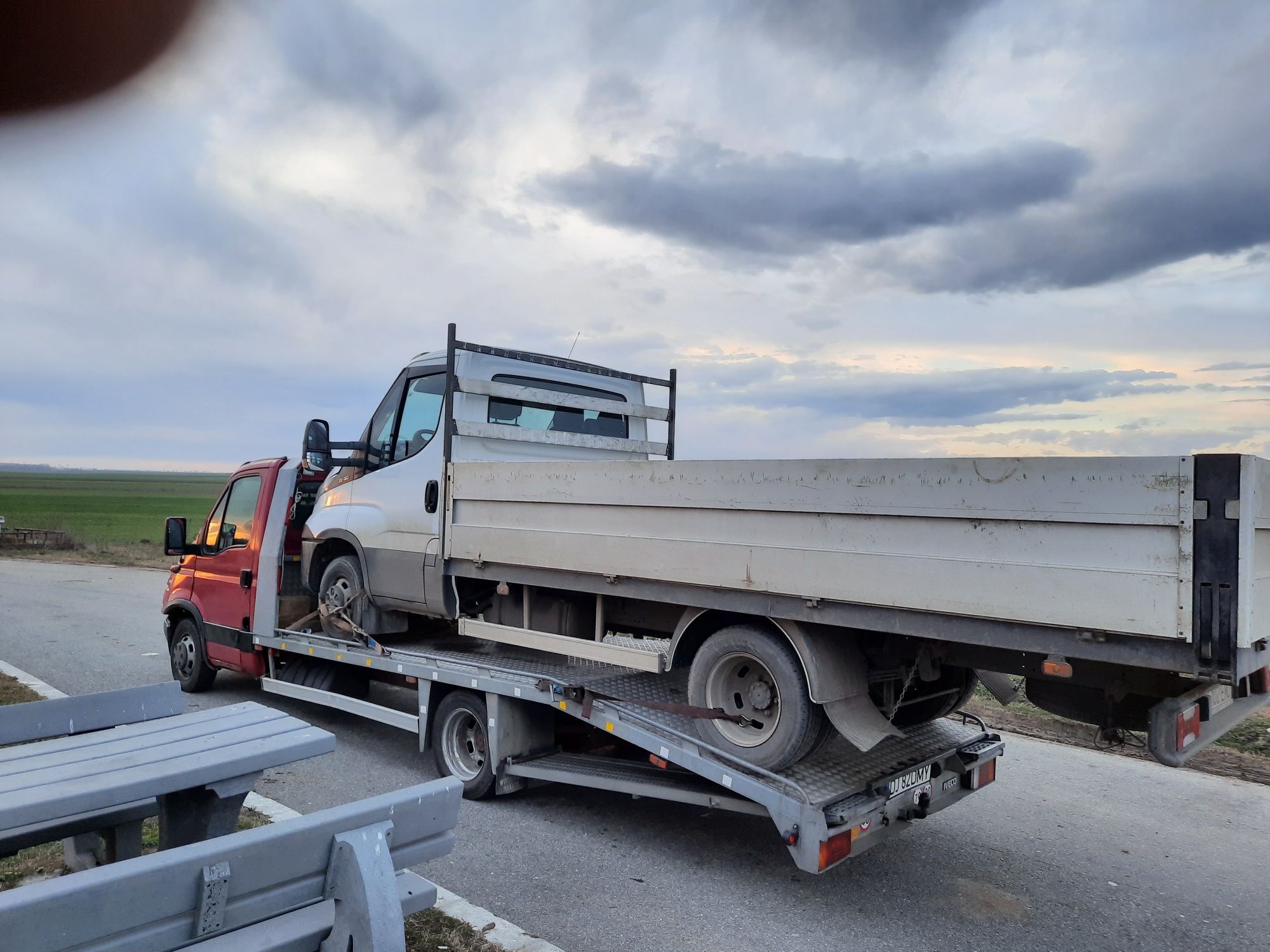 NON STOP Platforma Tractari Auto Asistenta Rutiera Depanări