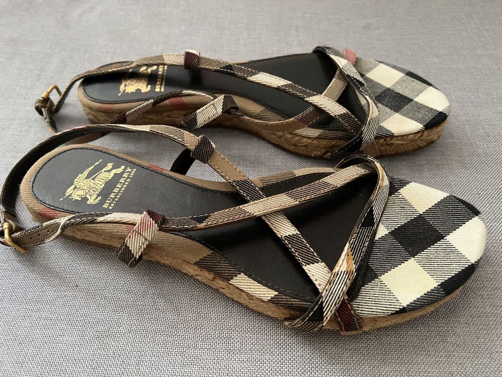 Sandale  Burberry