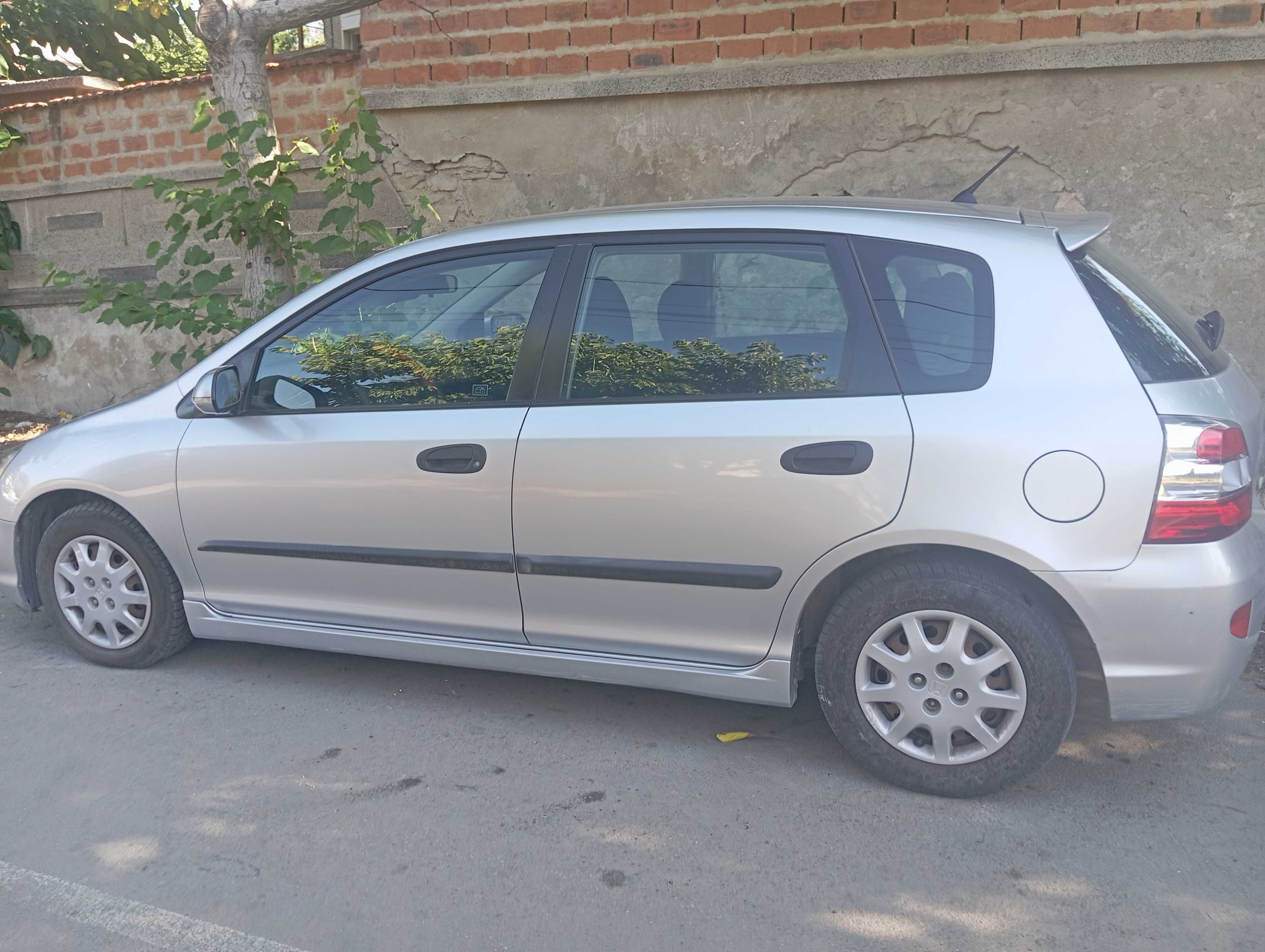 Хонда Сивик 5DR 2005г.