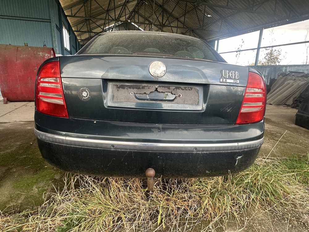 Stopuri Lampi Skoda Superb 2002 2008
