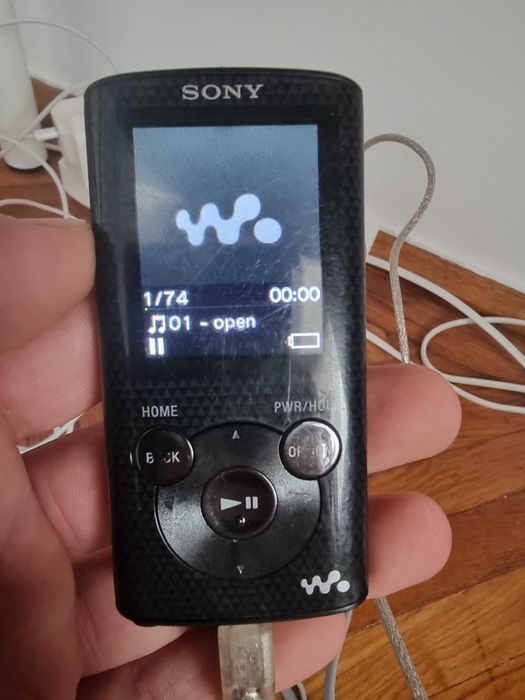 mp3 player sony walkman nwz-e384 baterie defecta