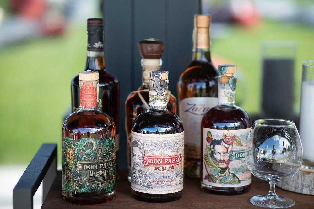 Cocktail Bar/Bar Mobil/Barmani pentru orice tip de eveniment!