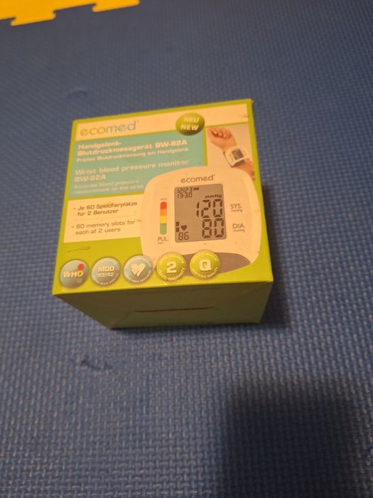 Tensiometru de incheietura Ecomed.