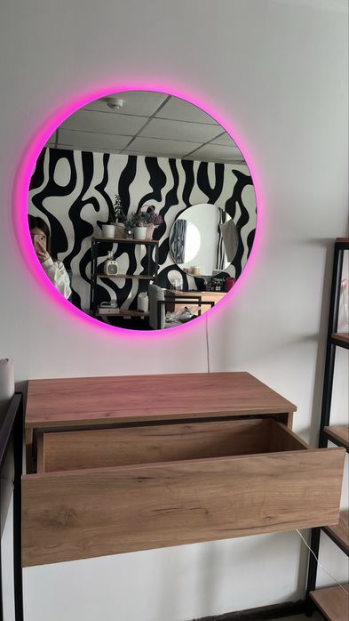 Мебель новая, для салона или дома