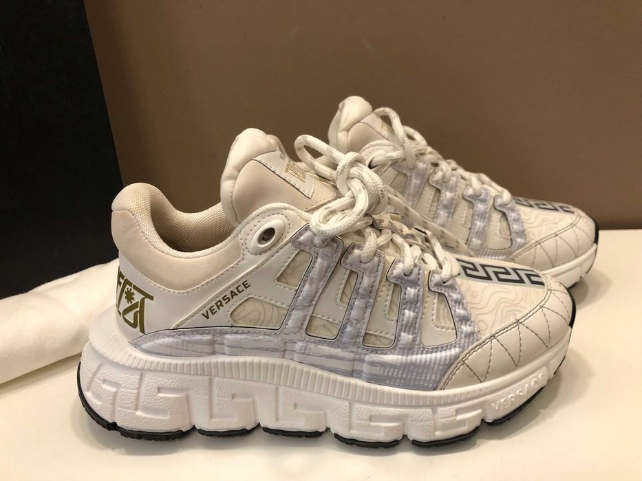 Versace  sneakers 35 si 36, originali, full box,retail 750 euro