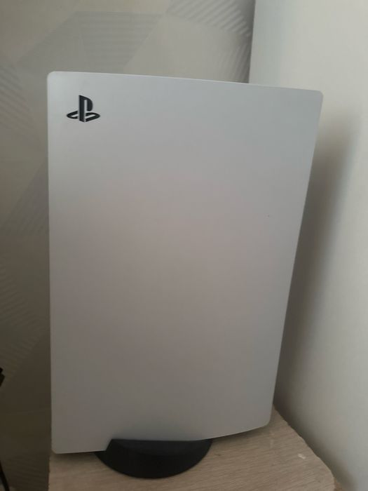 Playstation 5 + 2 новых джойстика
