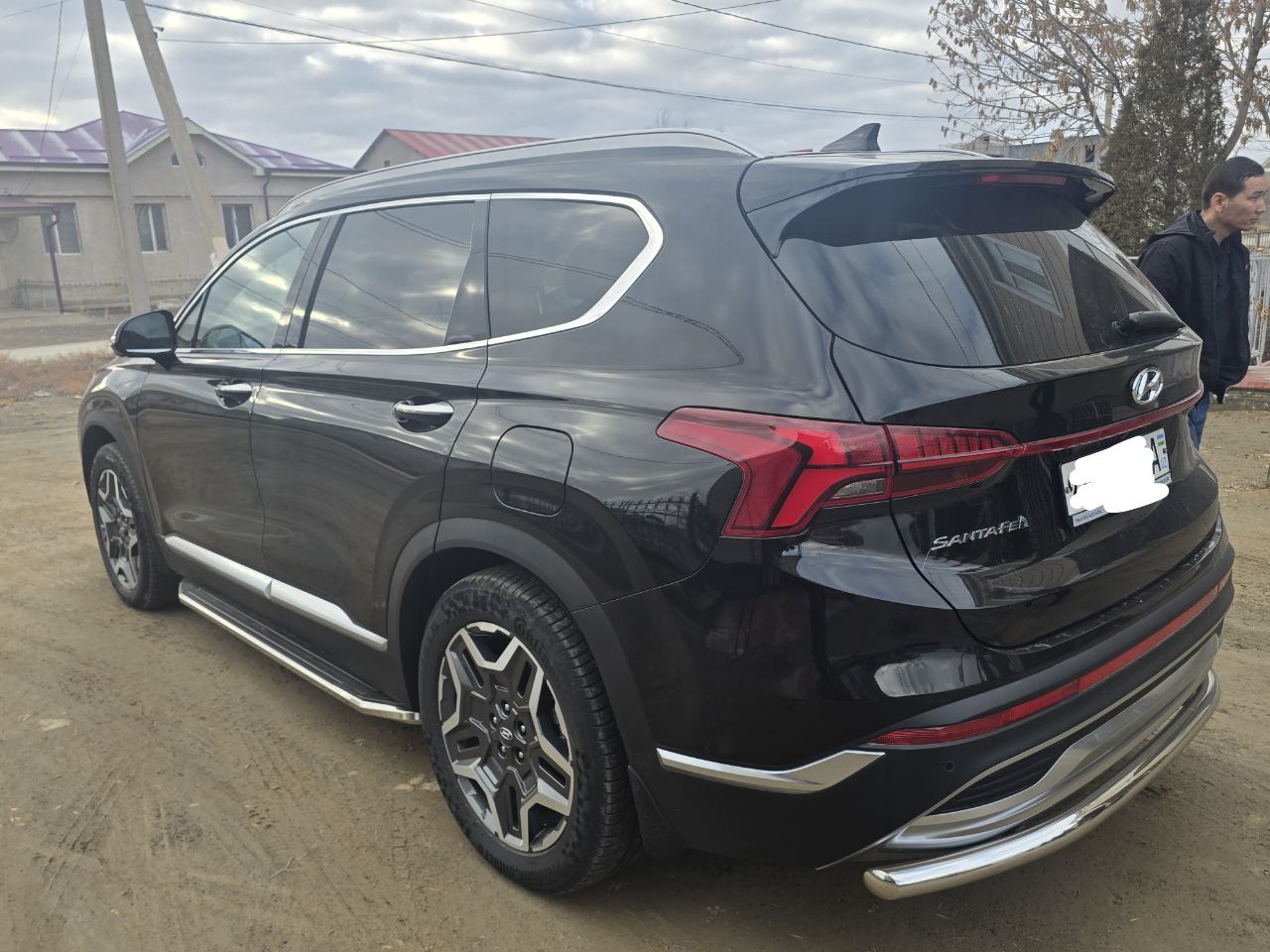 Hyundai Santa Fe satiladi