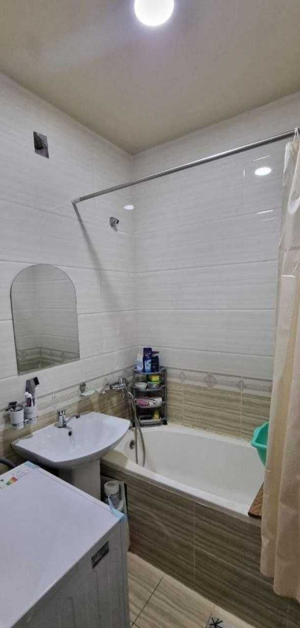 Продаётся квартира Юнусобод7 2 ком Чистим ремонтом