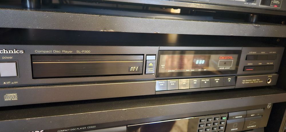 Cd player Technics SL P300 cu telecomandaAUDIOFILI