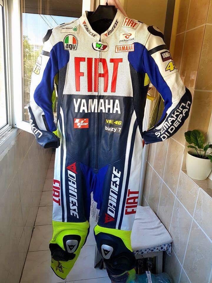Pachet Valentino Rossi ,Costum Moto GP,Cască, Mănuși noi!