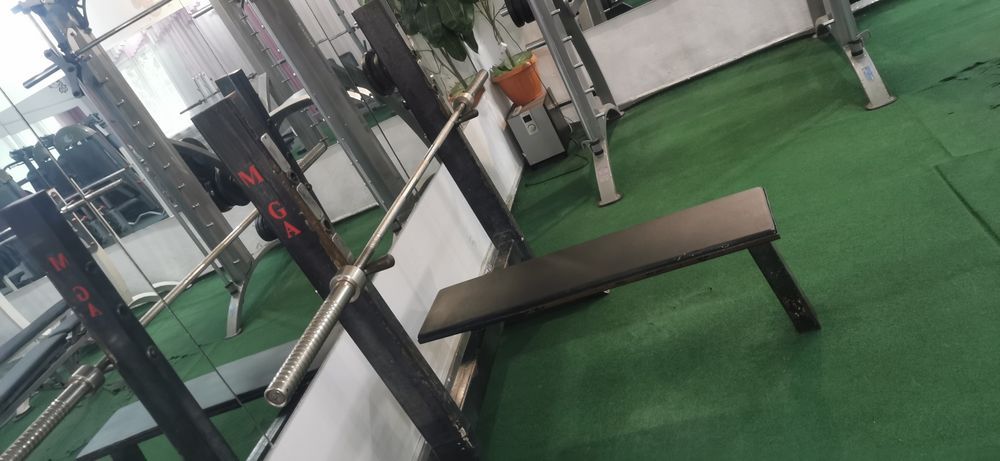 Профессиональная паулифтёрская скамья для жима лёжа