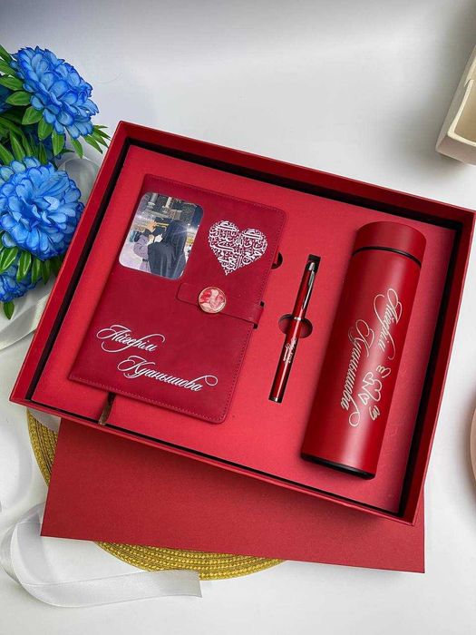 Именной подарочный набор в красном стиле — премиум подарок 231
