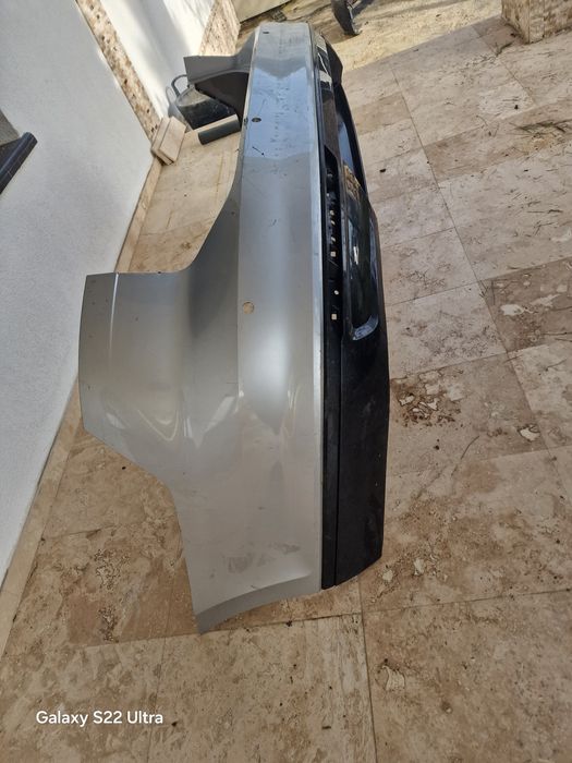 Bara fata spate. Aripa. vw passat b8 break si am. Si berlina