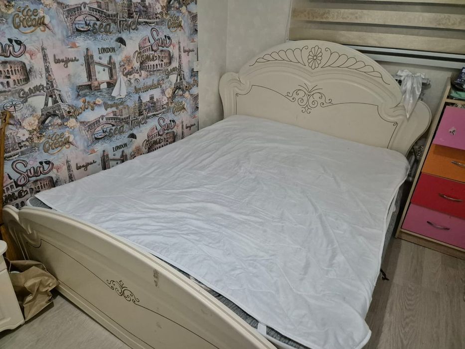 Спальный диван сатылады