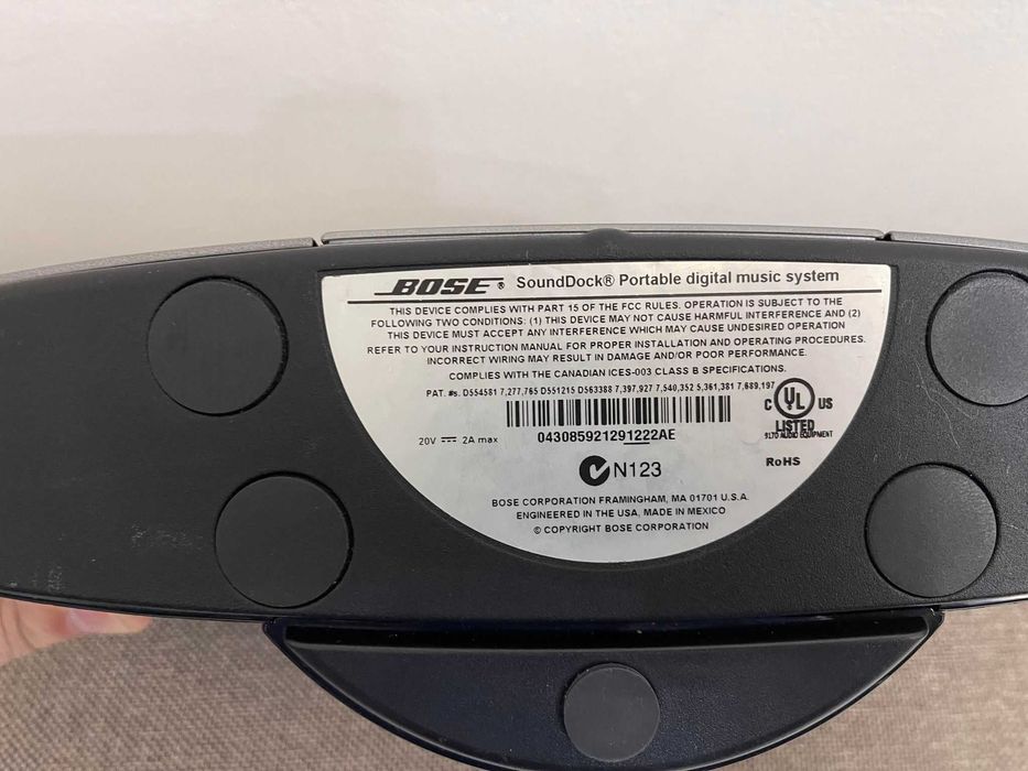 Boxa Bluetooth BOSE portabila cu acumulator, sunet extraordinar de bun