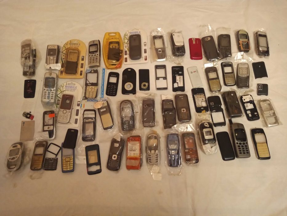 Телефони,зарядни,батерии,протектори,панели и др. - на изгодни цени !